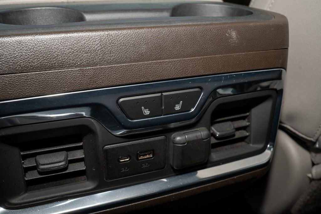 Used 2021 Chevrolet Silverado 1500 LTZ w/ LTZ Premium Package image 7