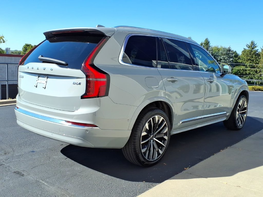 Certified 2026 Volvo XC90 B6 Ultra AWD/4WD image 5