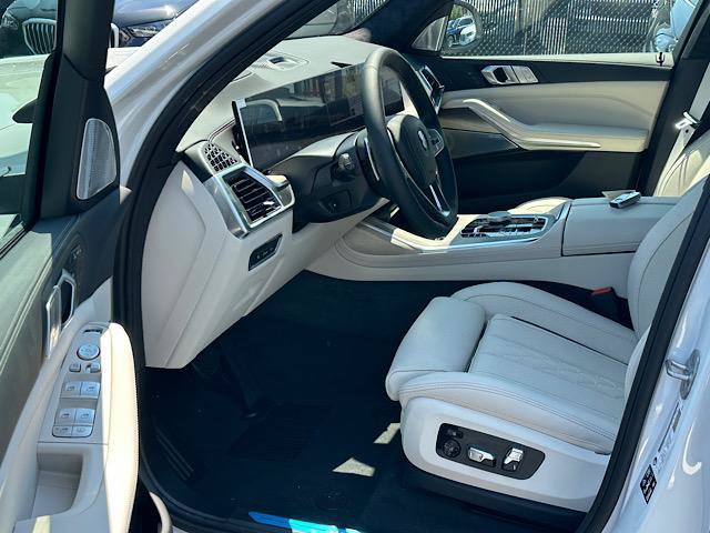 New 2027 BMW X7 xDrive40i AWD/4WD image 4