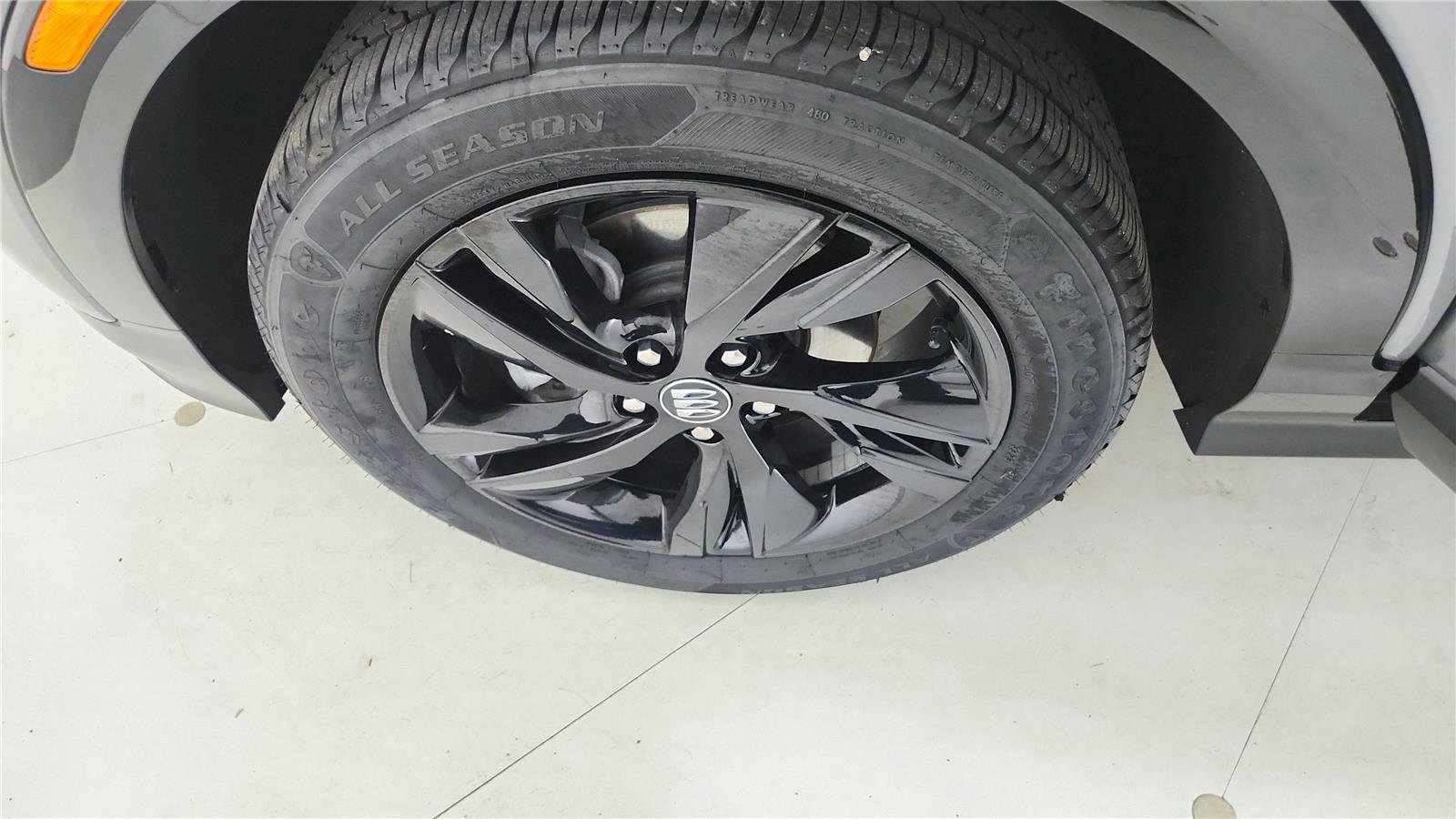 Used 2024 Buick Encore GX Sport Touring FWD image 28