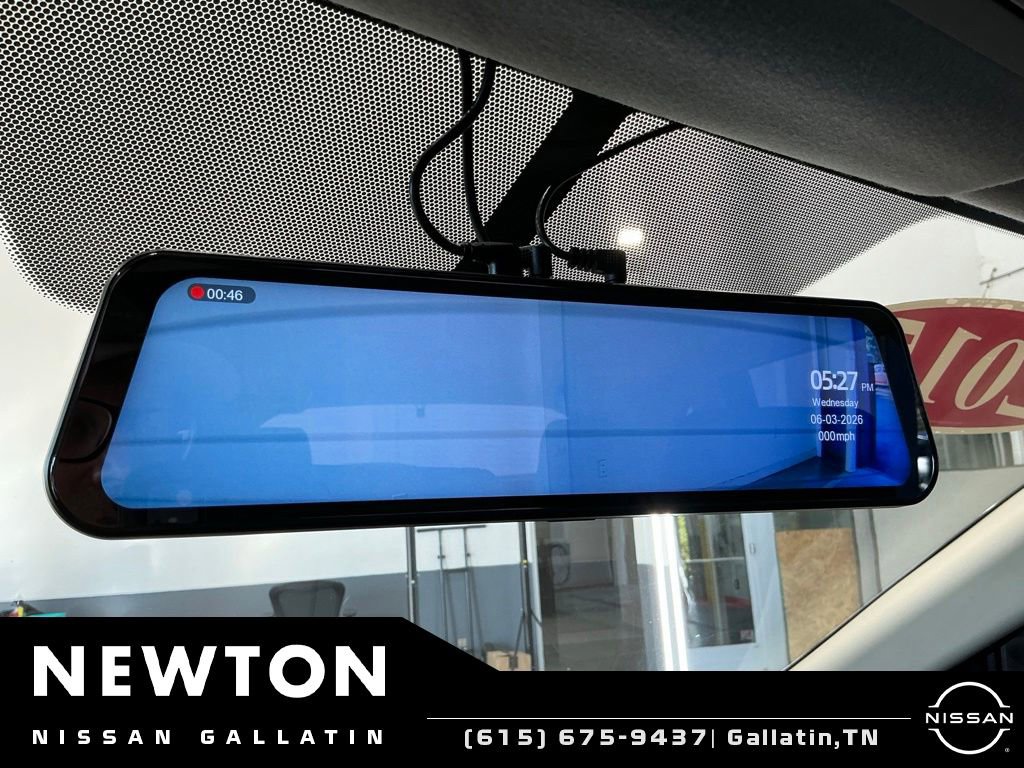 Used 2015 Nissan Rogue S FWD image 8