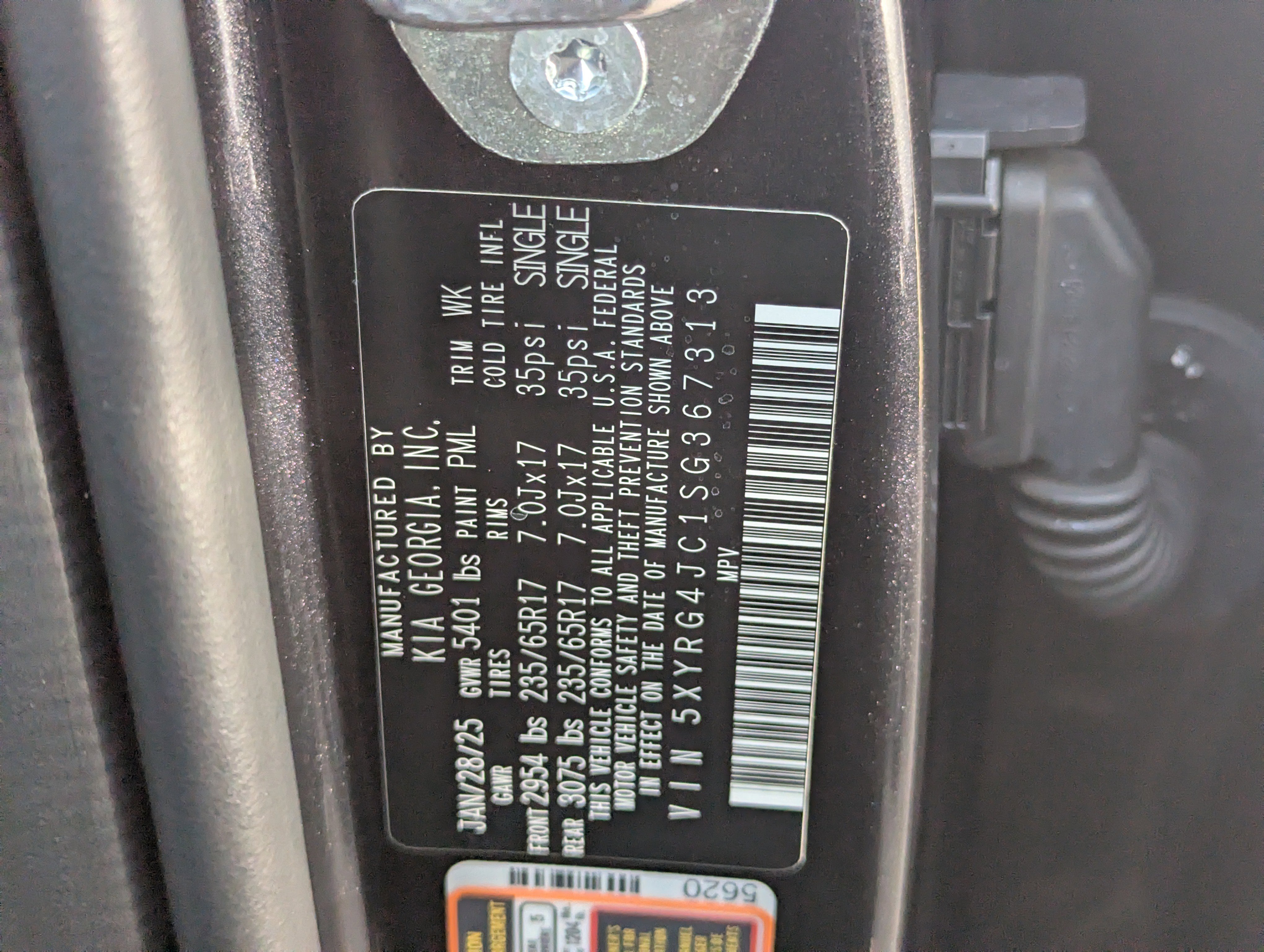 Certified 2025 Kia Sorento LX image 34