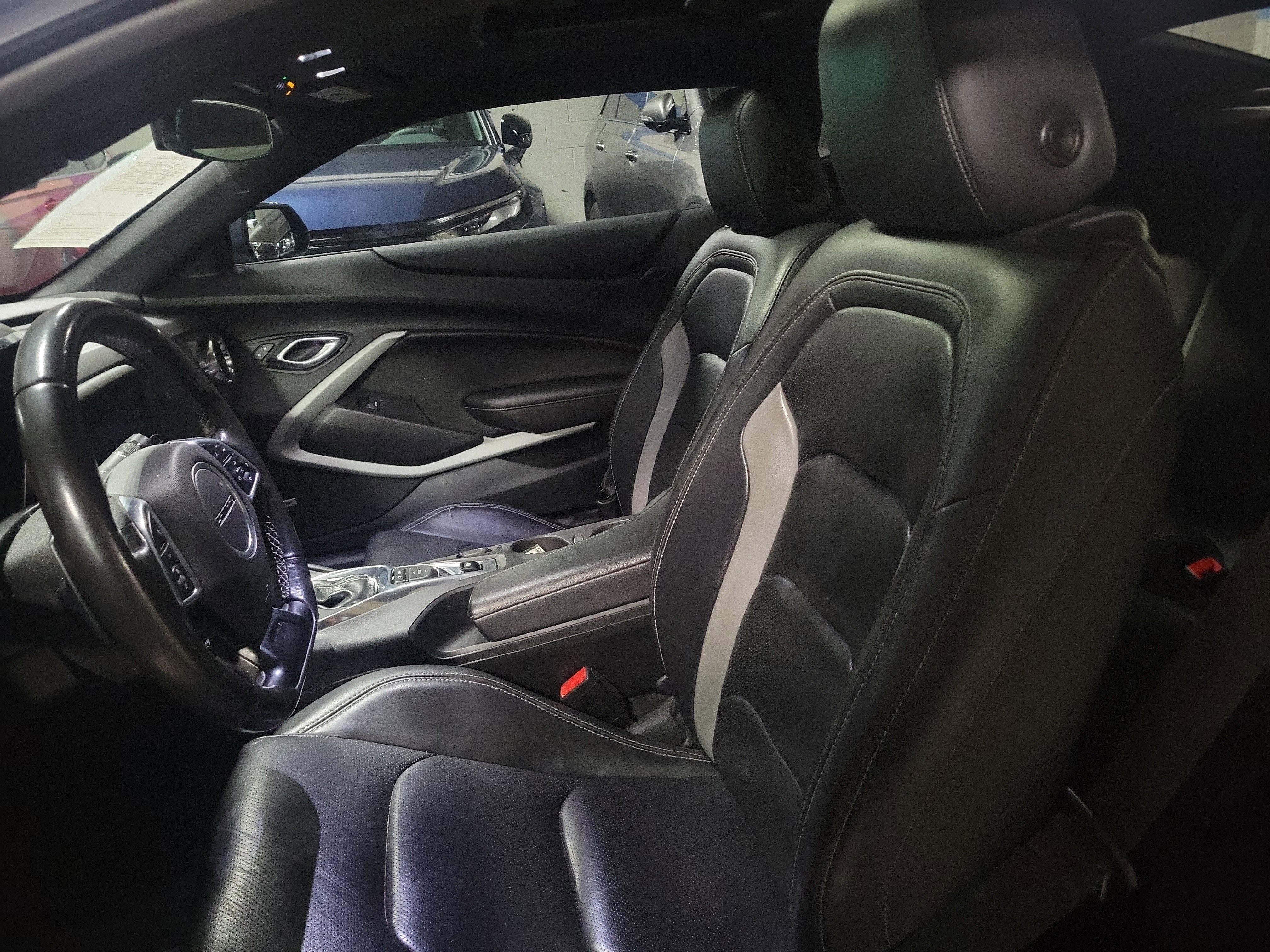 Used 2020 Chevrolet Camaro LT w/ RS Package image 16