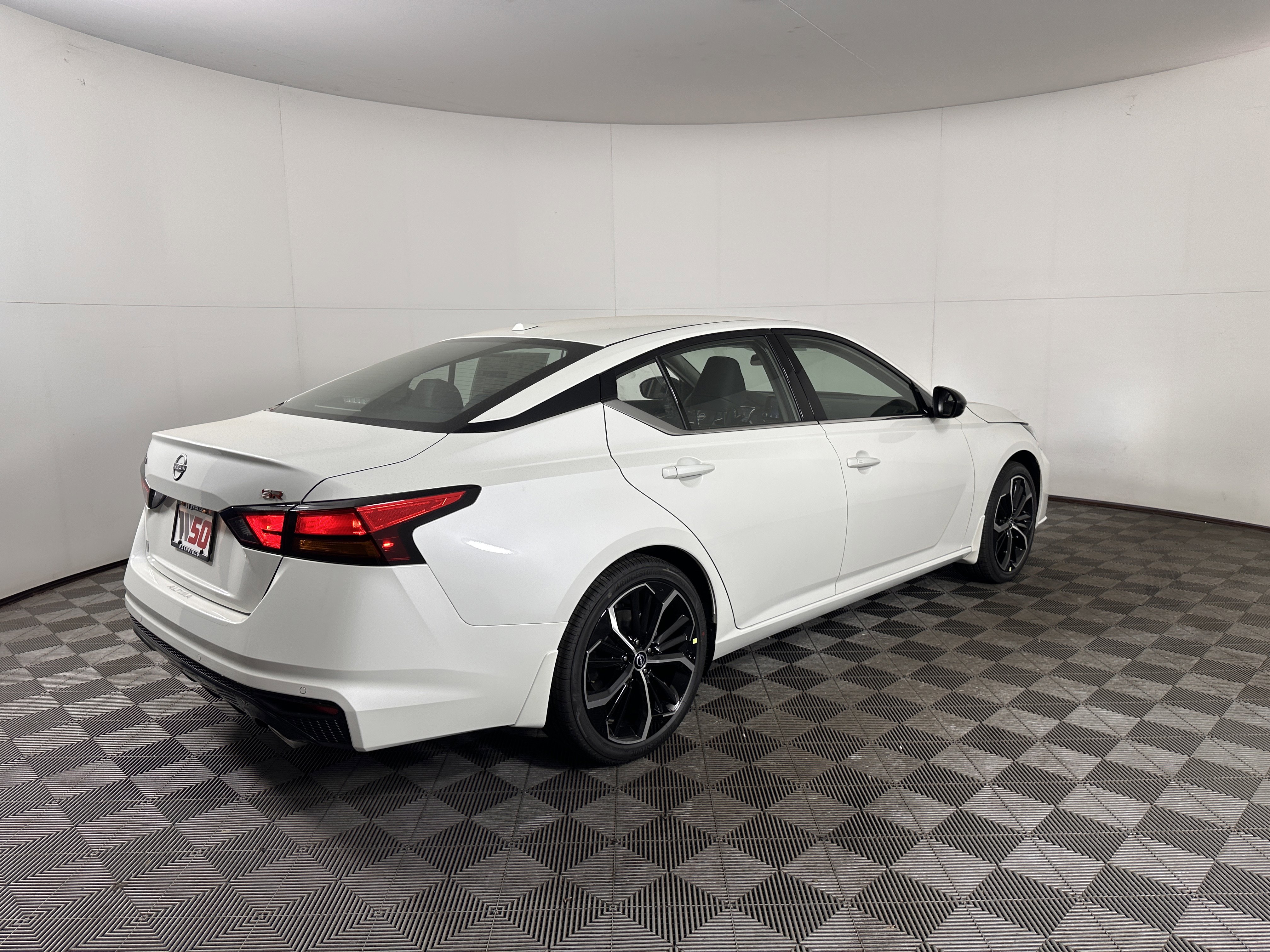 New 2025 Nissan Altima 2.5 SR image 21