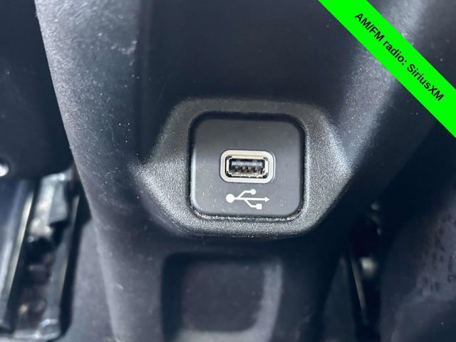 Used 2018 Jeep Renegade Latitude w/ Advanced Technology Group image 26