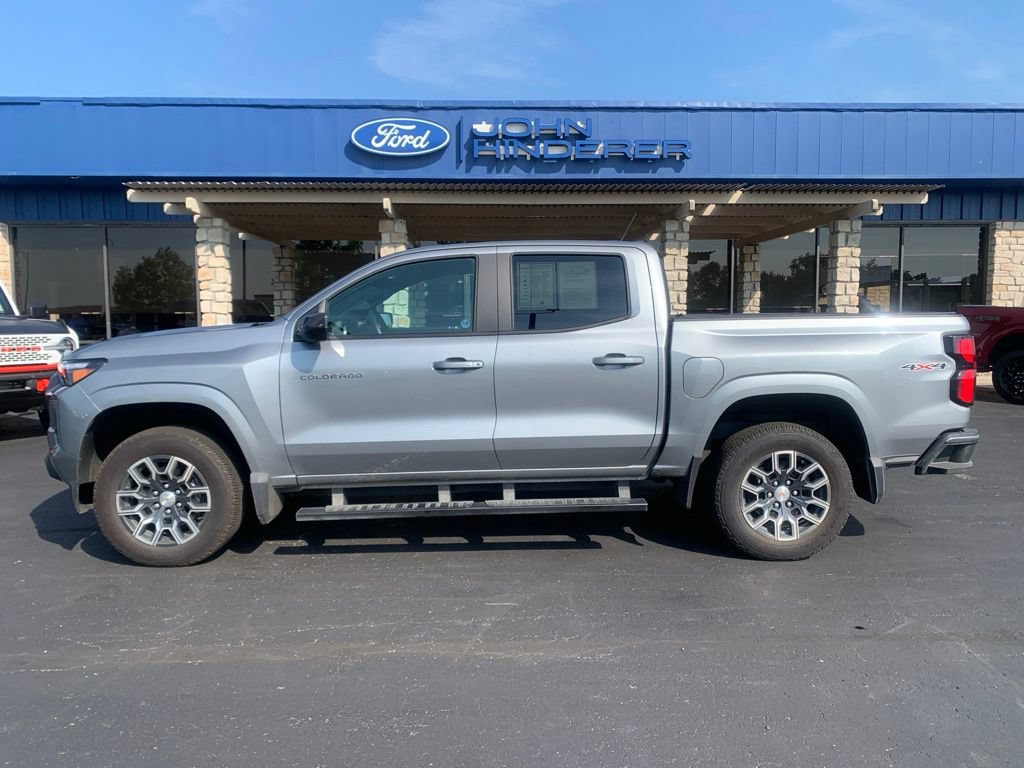 Used 2024 Chevrolet Colorado LT w/ LT Convenience Package III AWD/4WD image 9