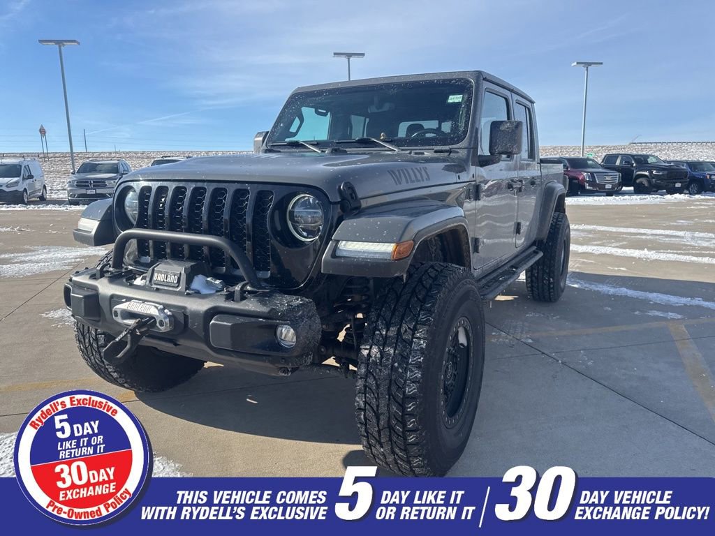Used 2021 Jeep Gladiator Willys image 2