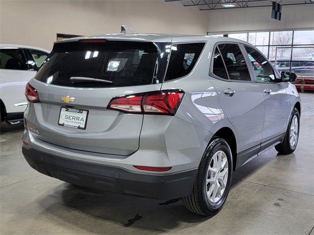 Used 2024 Chevrolet Equinox LS w/ LS Convenience Package image 6