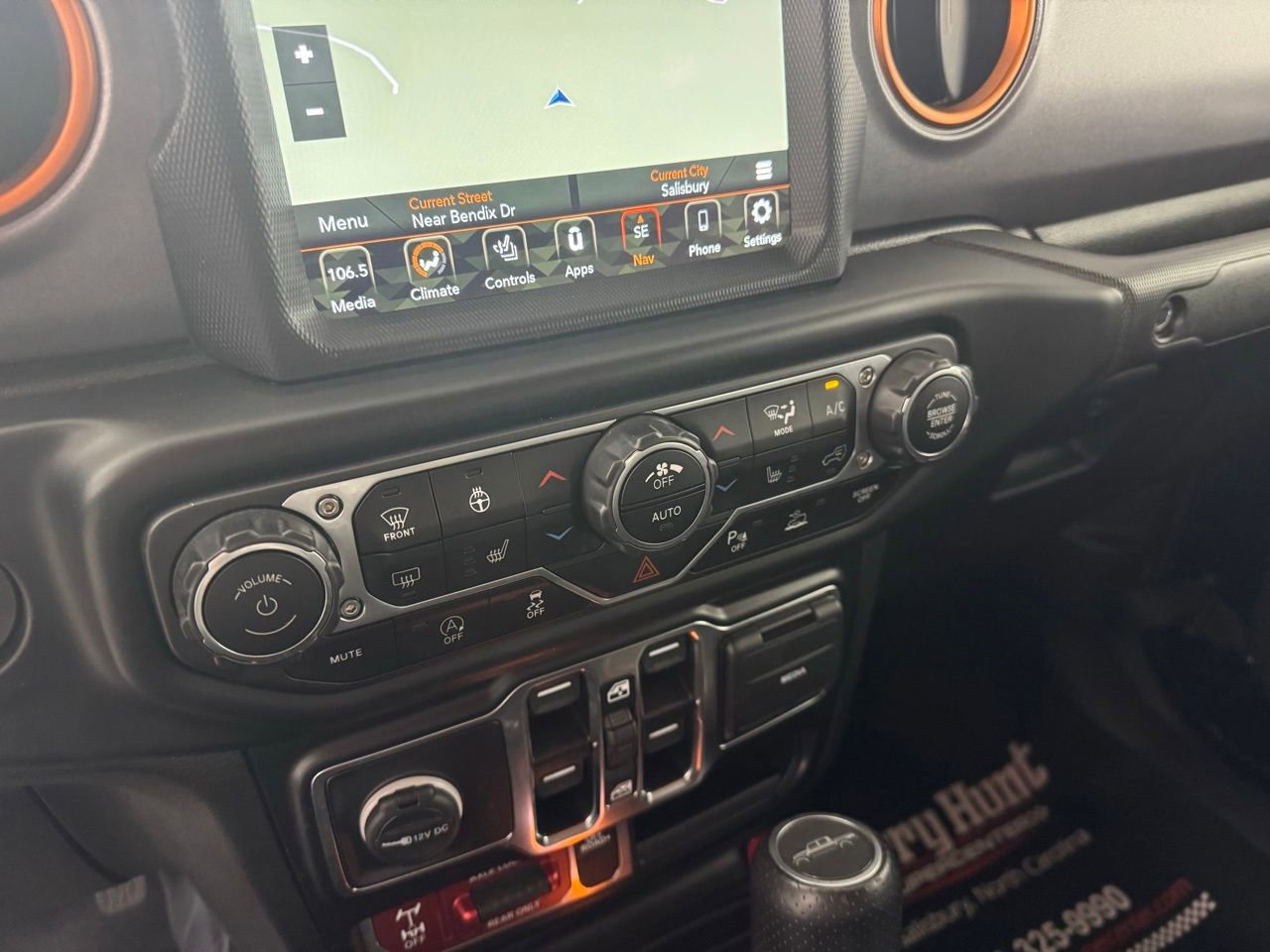 Used 2022 Jeep Gladiator Mojave w/ LED Lighting Group AWD/4WD image 21