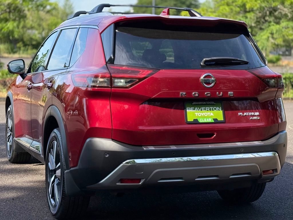 Used 2021 Nissan Rogue Platinum AWD/4WD image 3