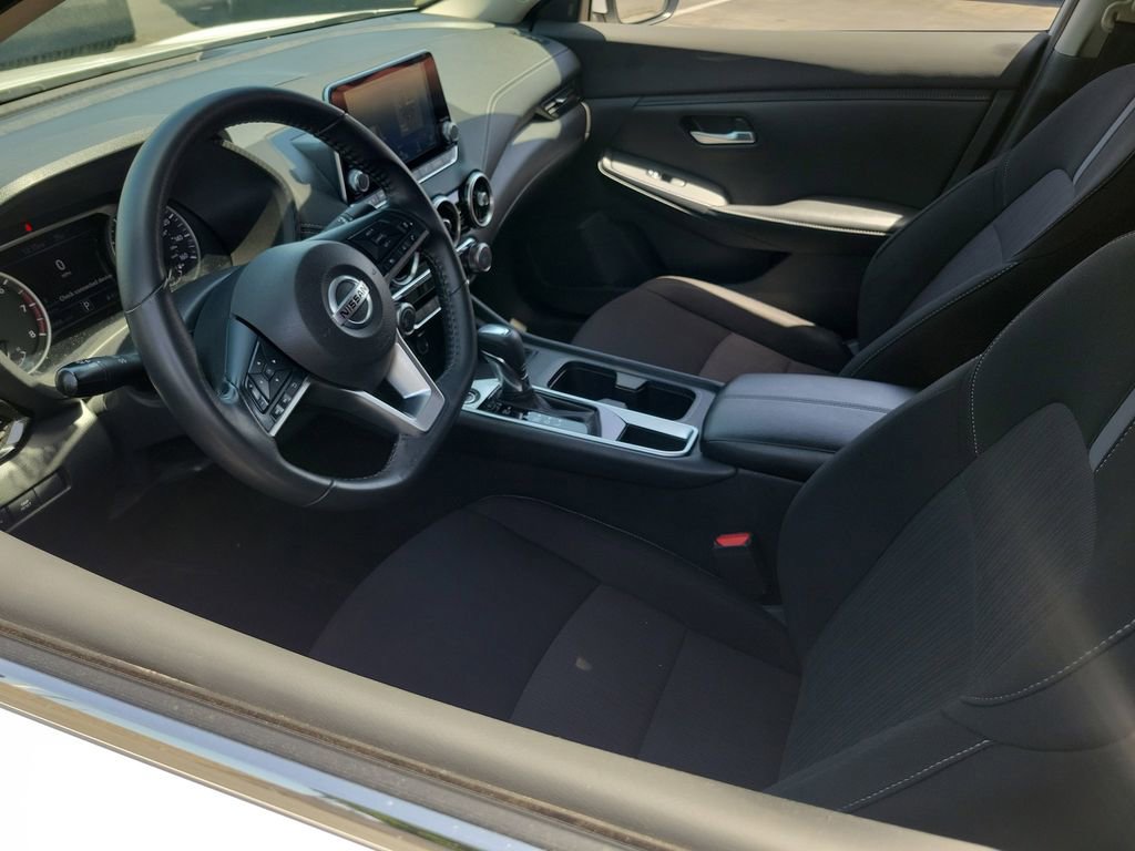 Used 2022 Nissan Sentra SV w/ Trunk Package image 3