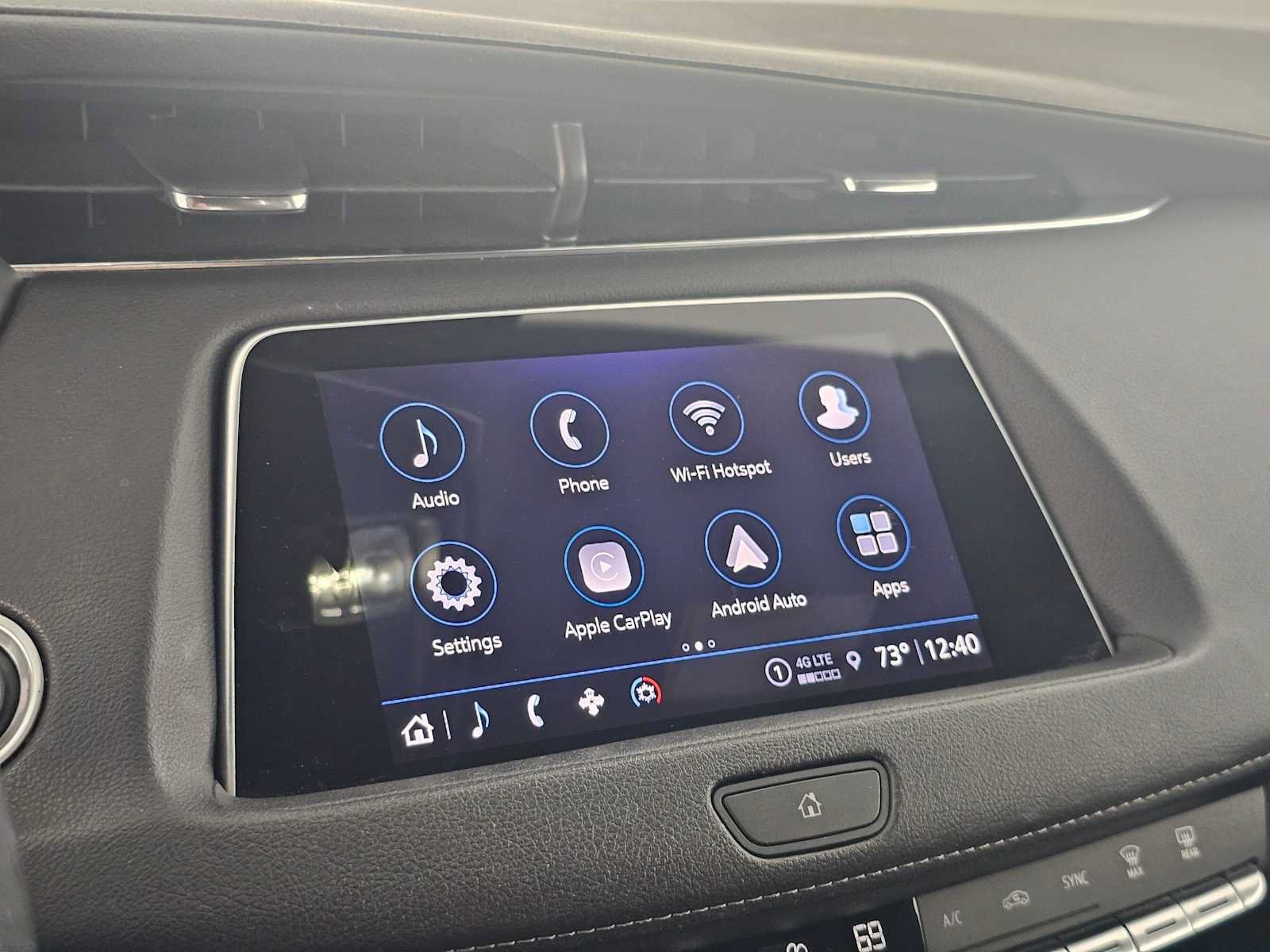 Used 2023 Cadillac XT4 Premium Luxury FWD image 25