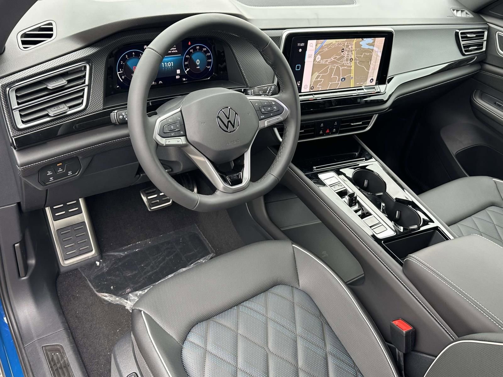 New 2026 Volkswagen Atlas Cross Sport SEL Premium R-Line image 10