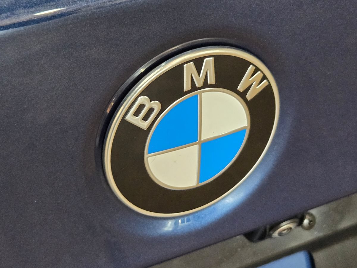 Used 2023 BMW 330i Sedan w/ Premium Package RWD image 19