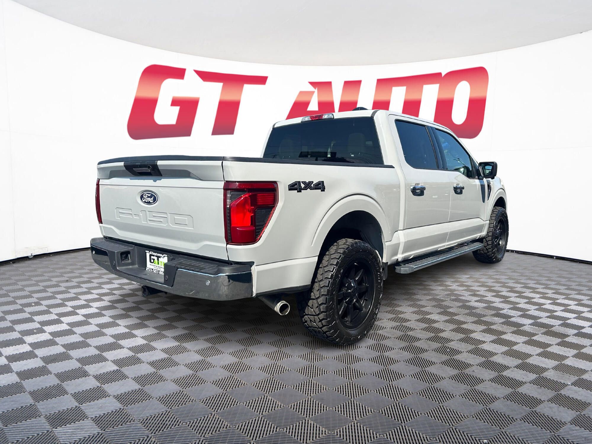 Used 2024 Ford F150 XLT w/ Tow/Haul Package image 7