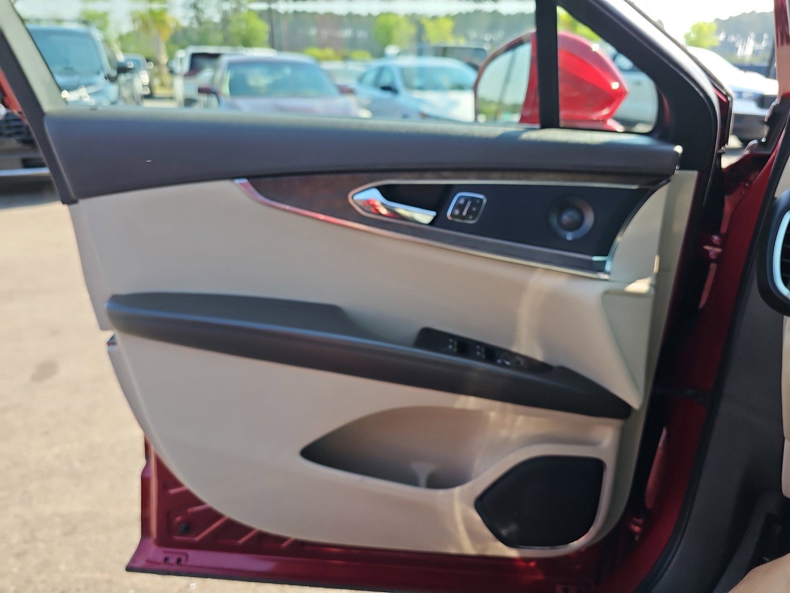 Used 2020 Lincoln Nautilus Reserve FWD image 29