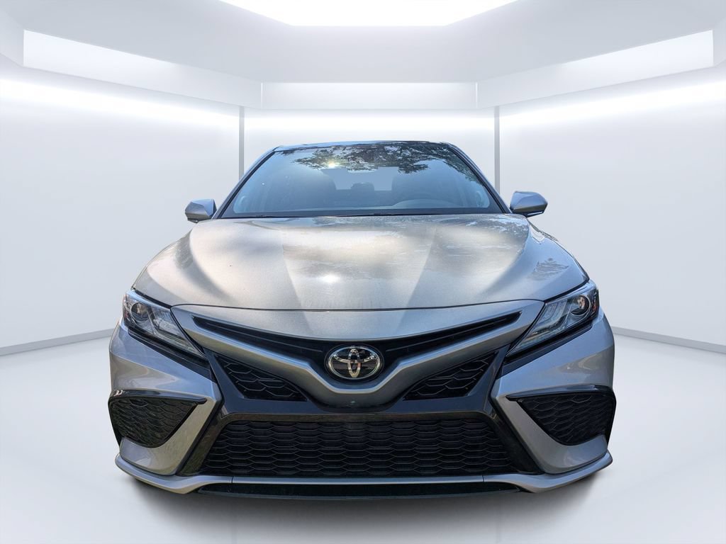 Used 2022 Toyota Camry XSE w/ Navigation Package FWD image 8