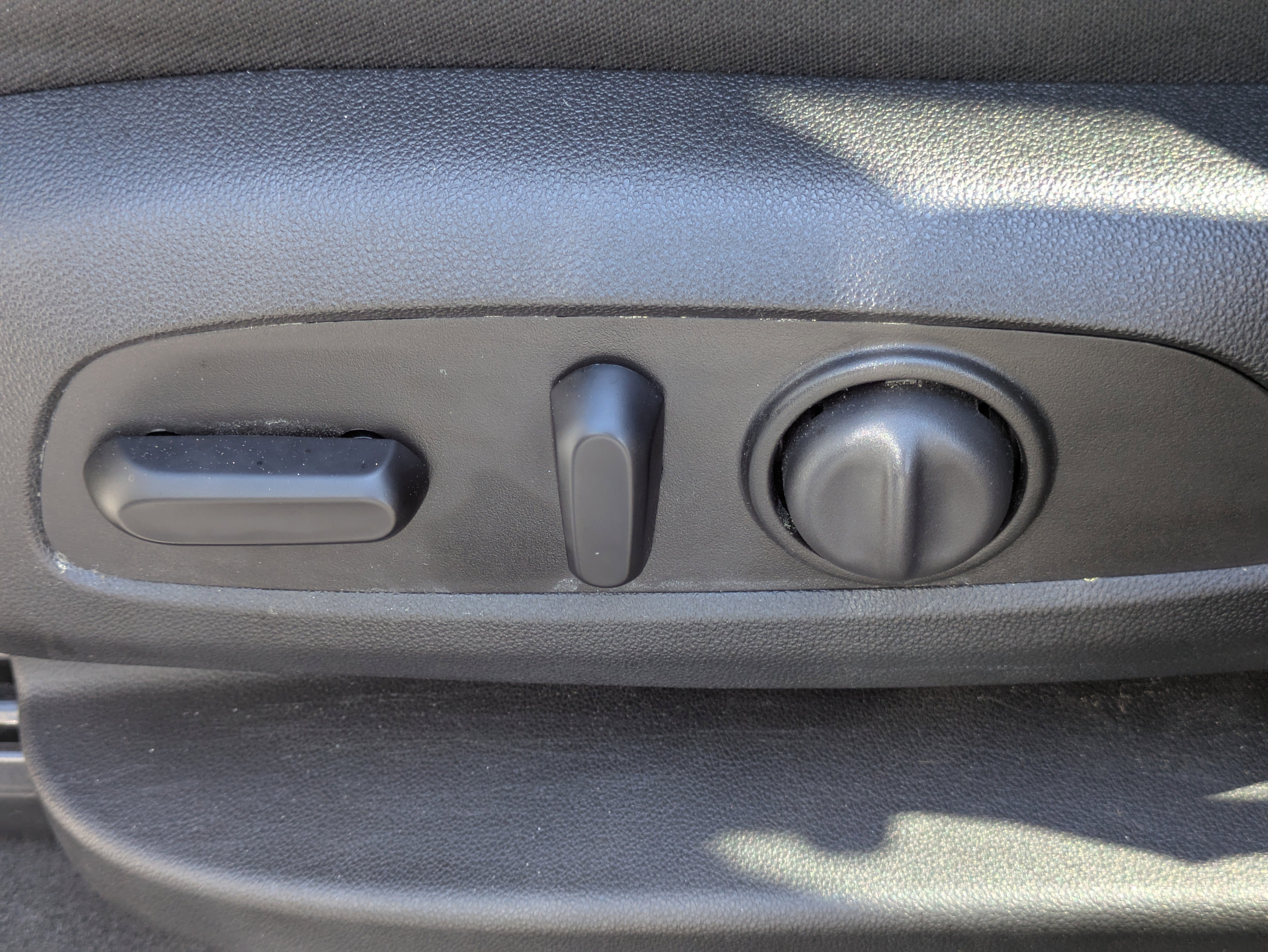 Used 2023 Chevrolet Equinox LS image 11