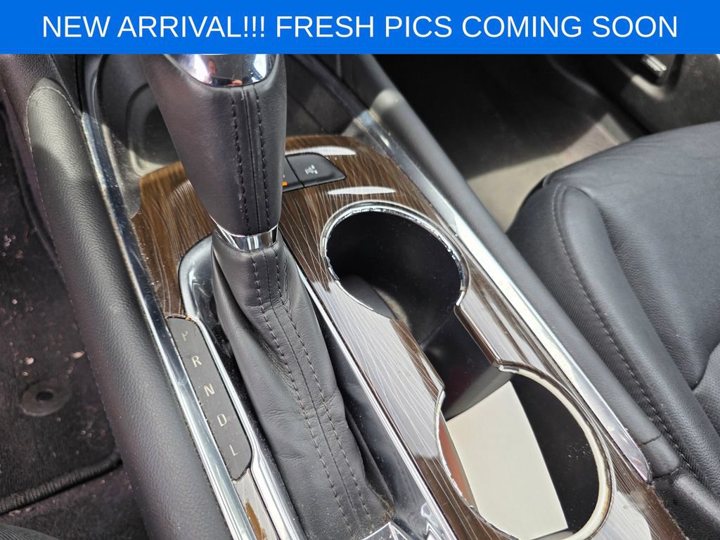 Used 2016 Chevrolet Malibu Premier w/ Driver Confidence Package II FWD image 11