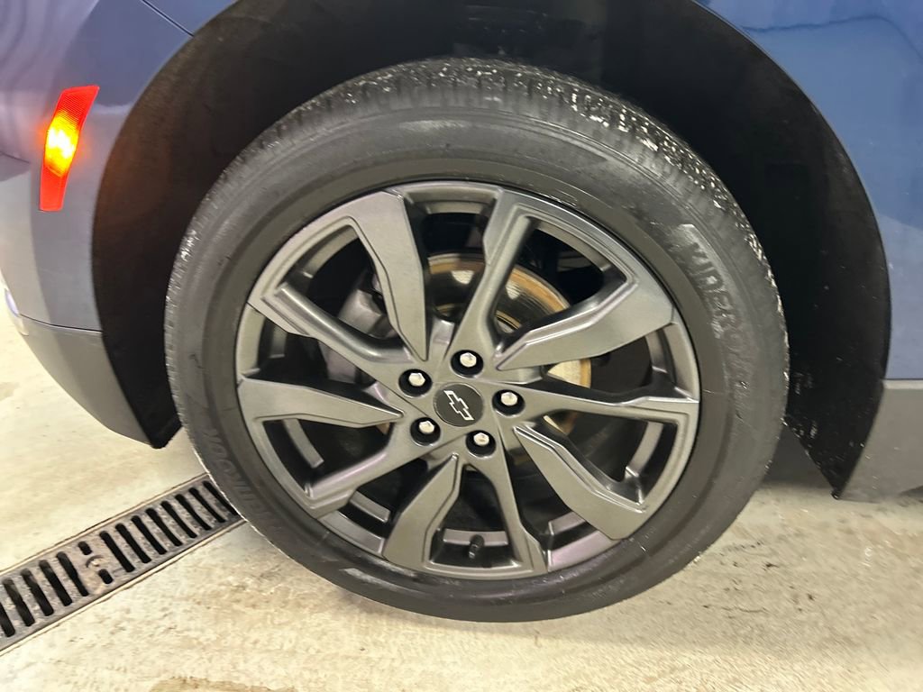 Used 2022 Chevrolet Equinox RS image 9