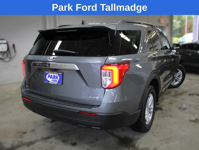 Used 2023 Ford Explorer XLT AWD/4WD image 5