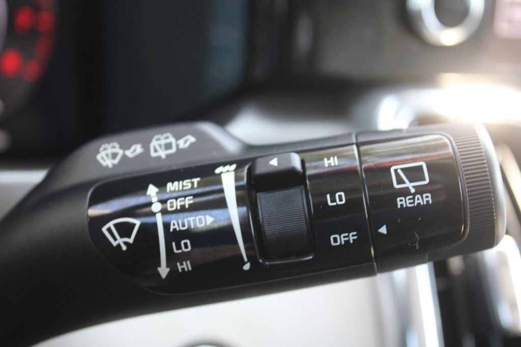 Certified 2023 Kia Sorento SX AWD/4WD image 33