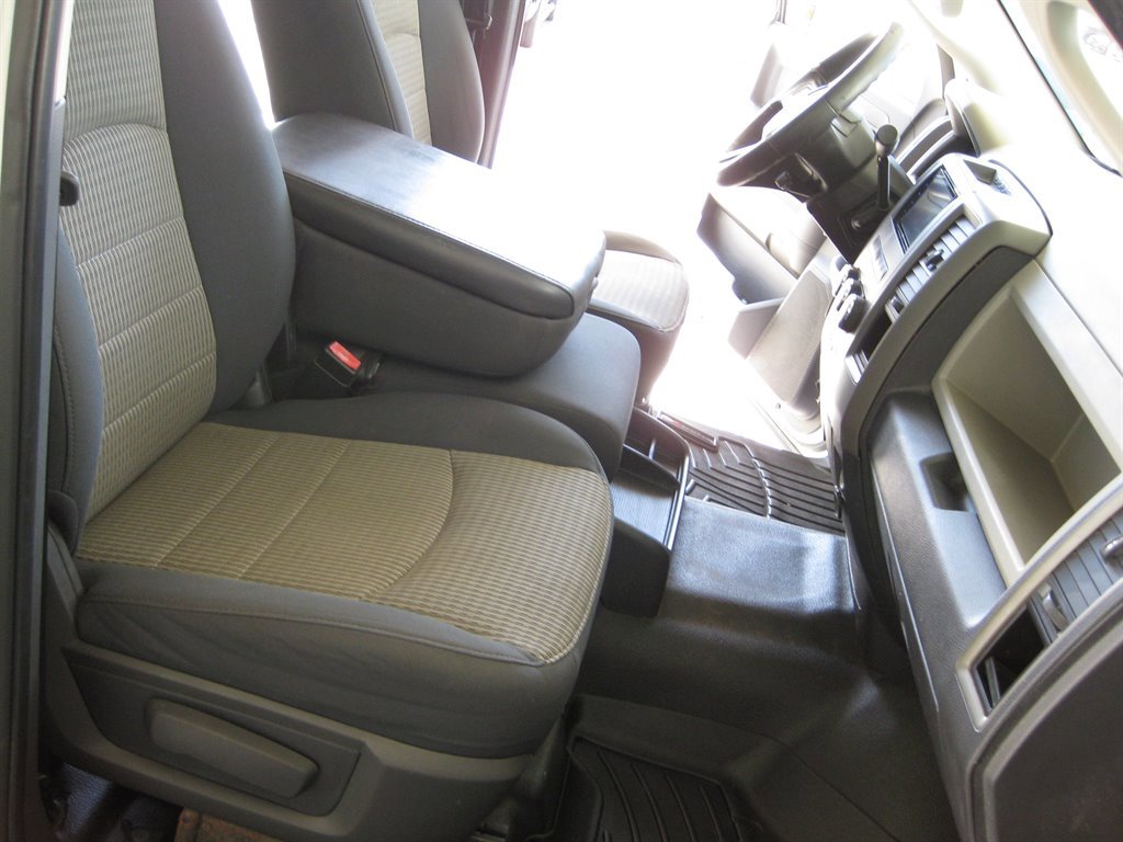 Used 2011 RAM 2500 ST w/ ST Popular Equipment Group RWD image 31
