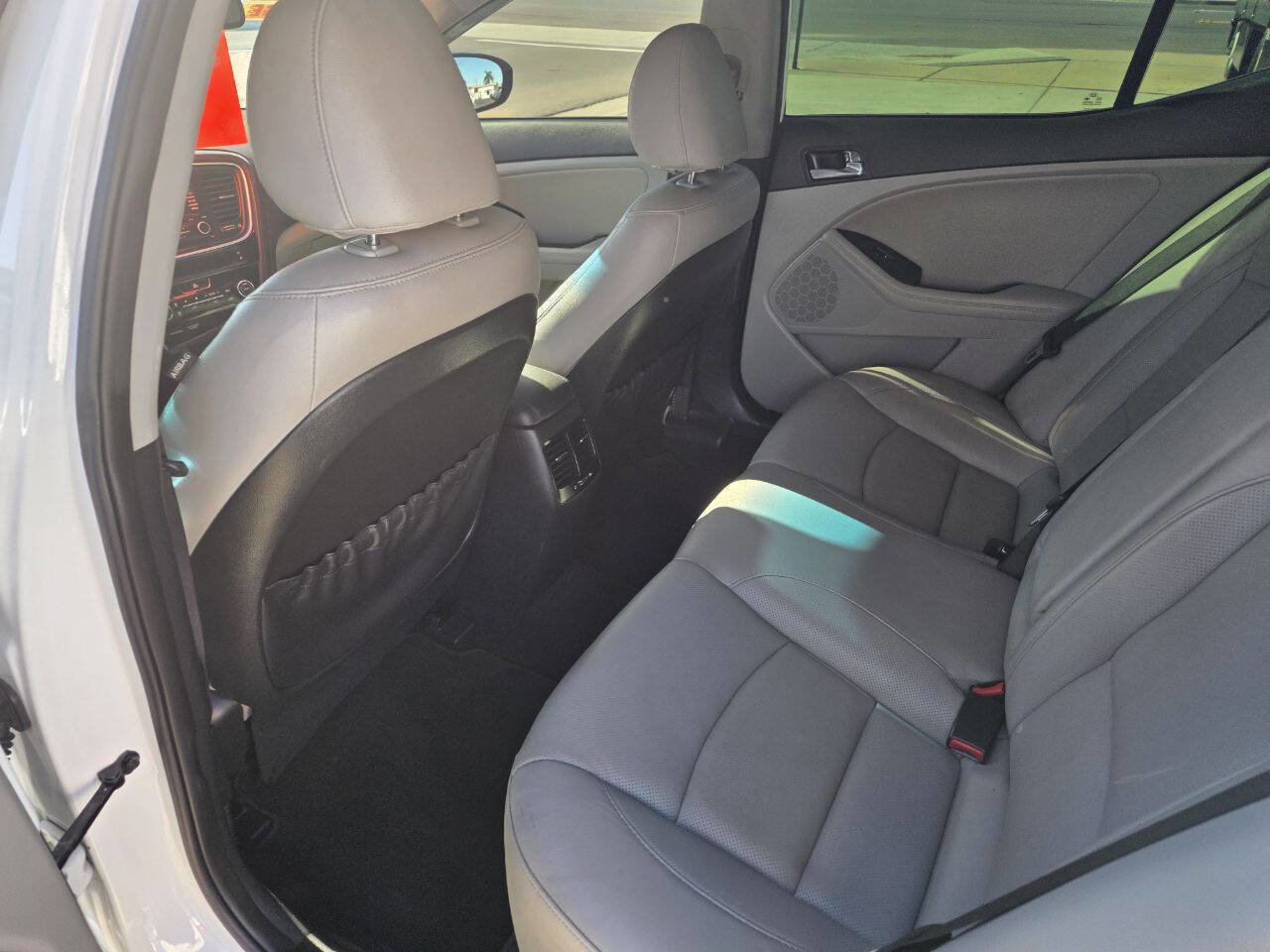 Used 2015 Kia Optima EX image 19