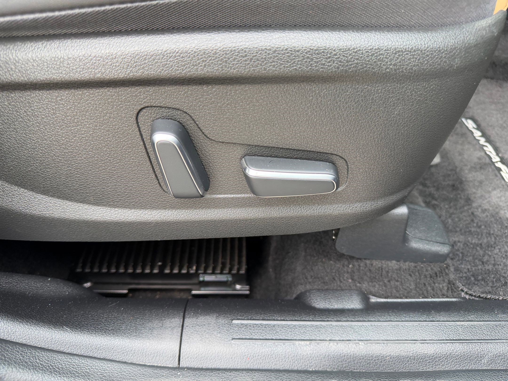 Used 2023 Hyundai Santa Fe Calligraphy image 28