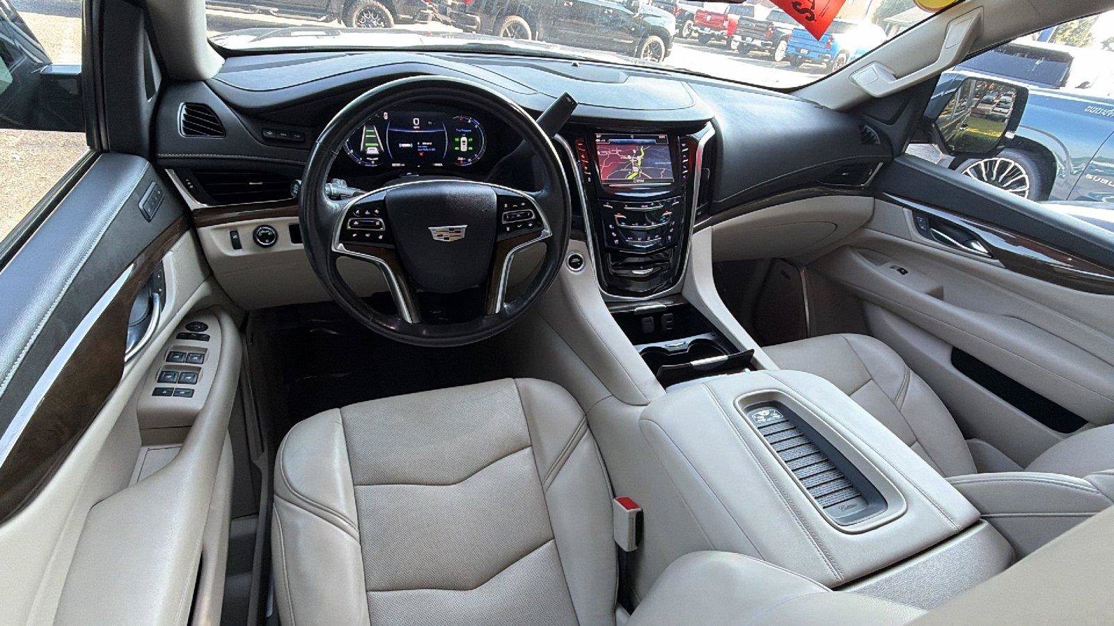 Used 2020 Cadillac Escalade Luxury RWD image 26