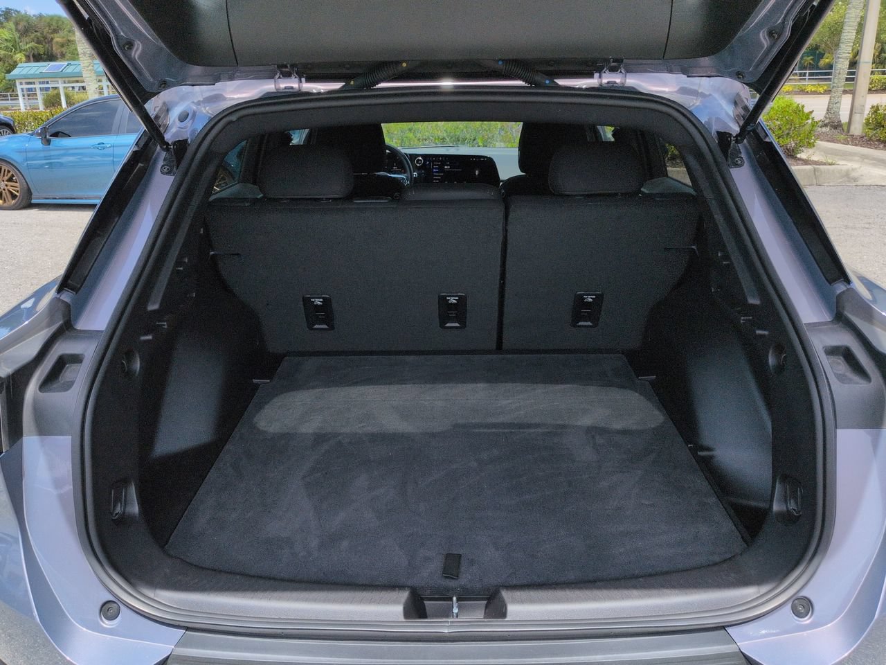 Used 2025 Chevrolet Equinox EV LT FWD image 13