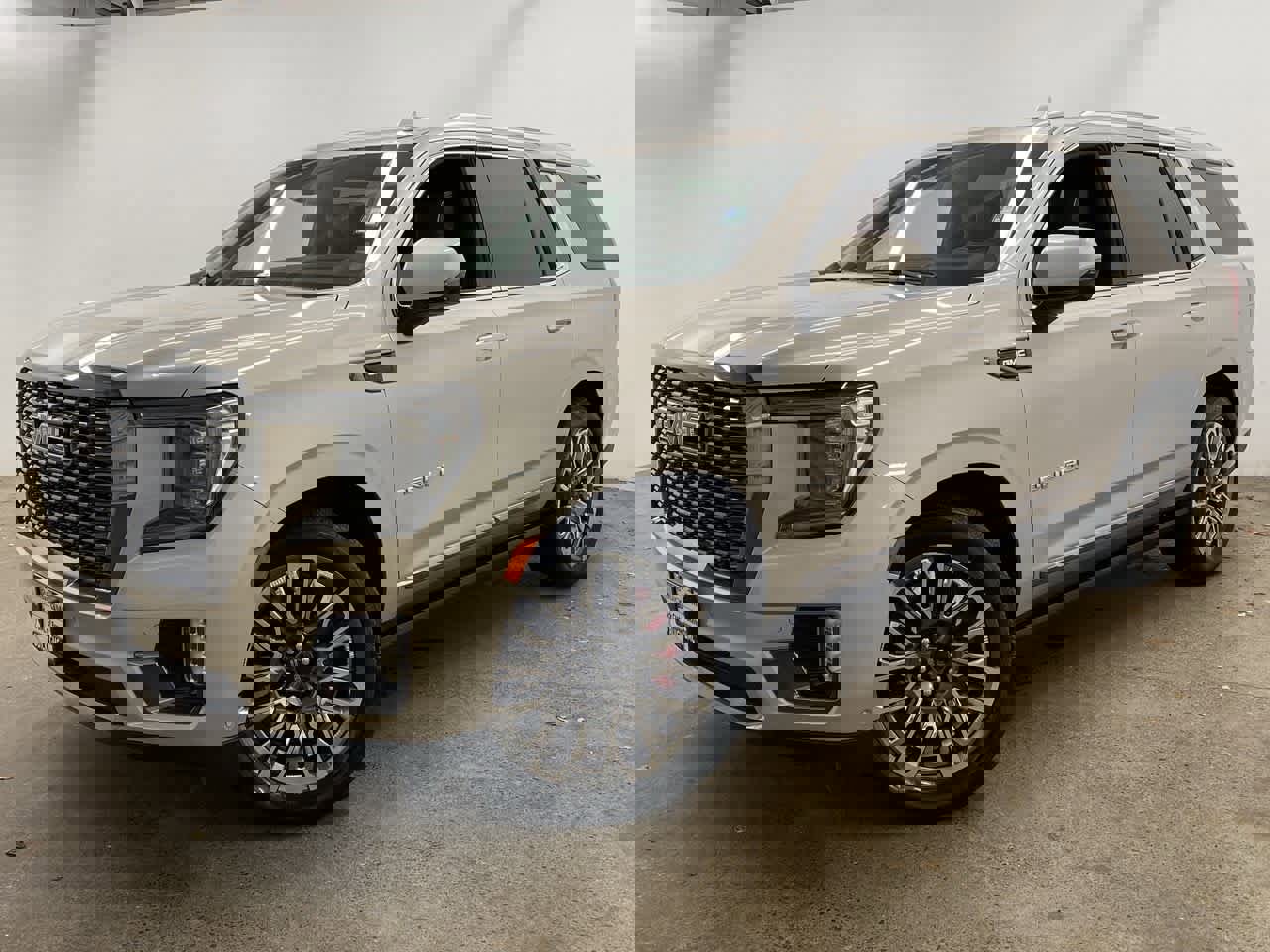 Used 2024 GMC Yukon Denali Ultimate image 1