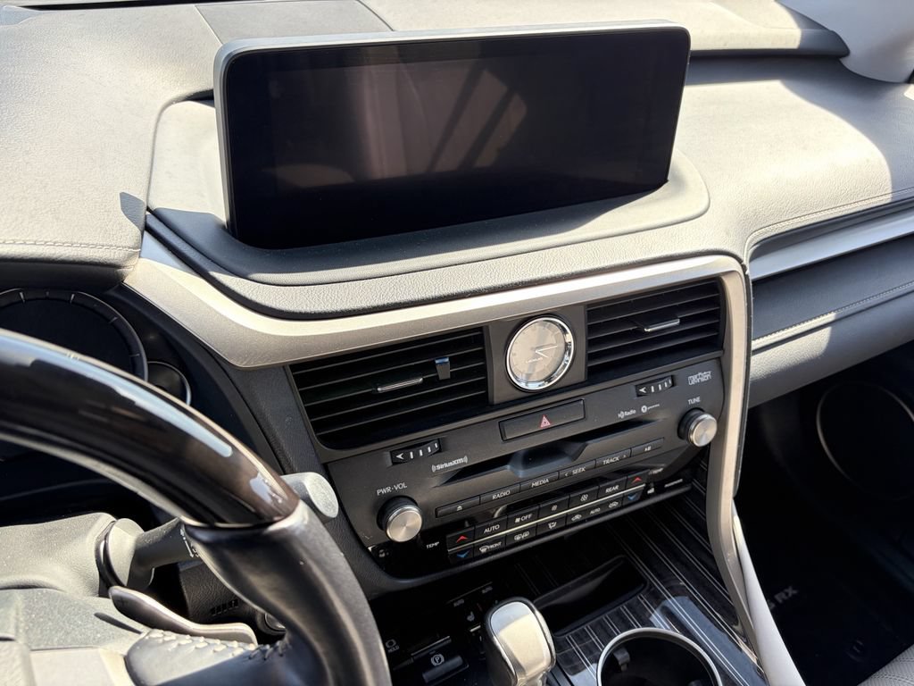 Used 2022 Lexus RX 350L Luxury w/ Accessory Package (Z1) FWD image 10
