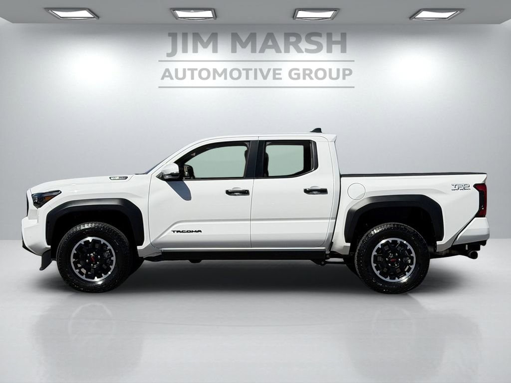 Used 2025 Toyota Tacoma TRD Off-Road w/ TRD Off Road Upgrade Package image 3