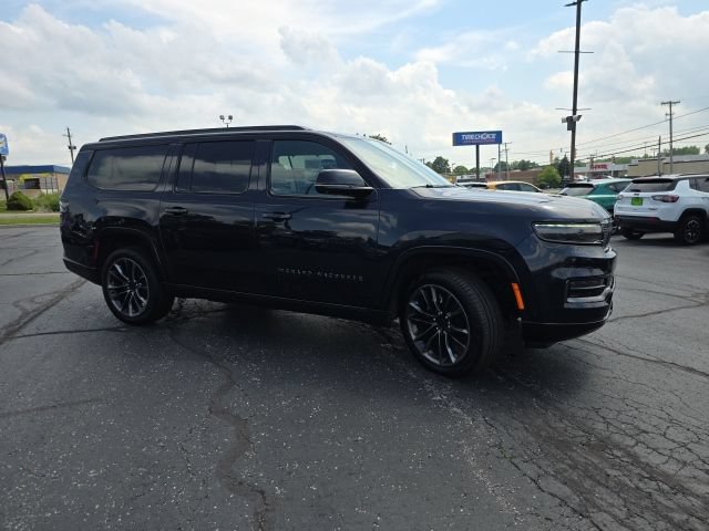 Used 2025 Jeep Grand Wagoneer L Series II Obsidian w/ Quick Order Packagew 28T AWD/4WD image 9