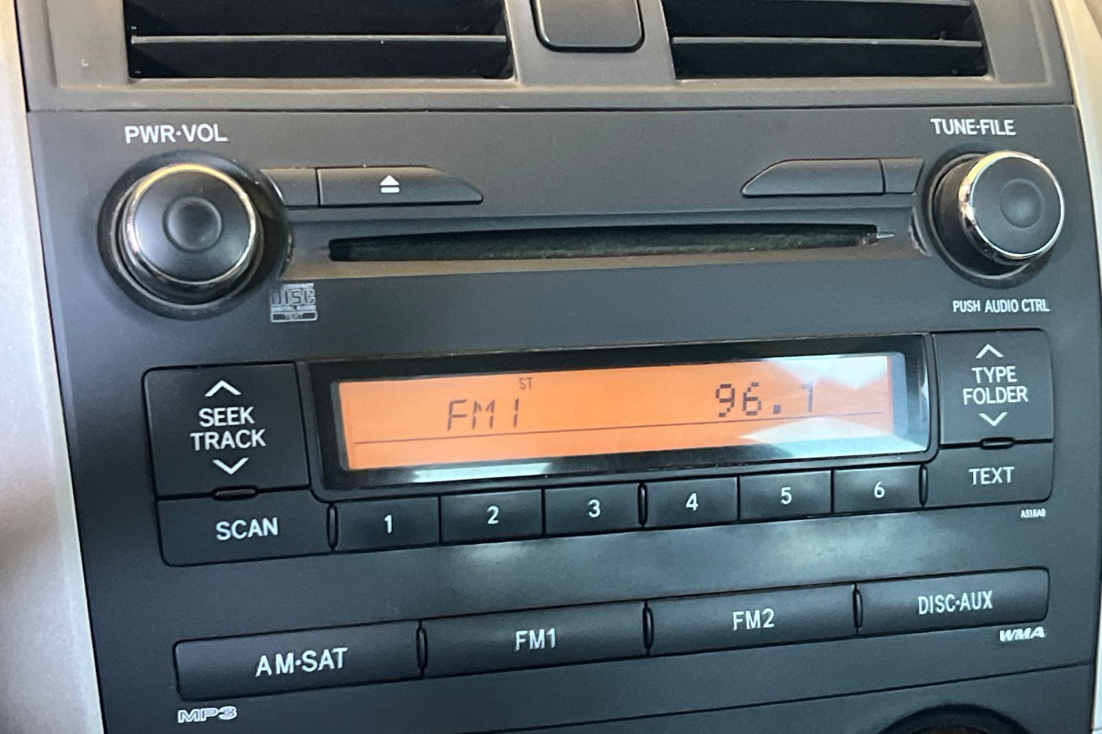 Used 2010 Toyota Corolla LE FWD image 17
