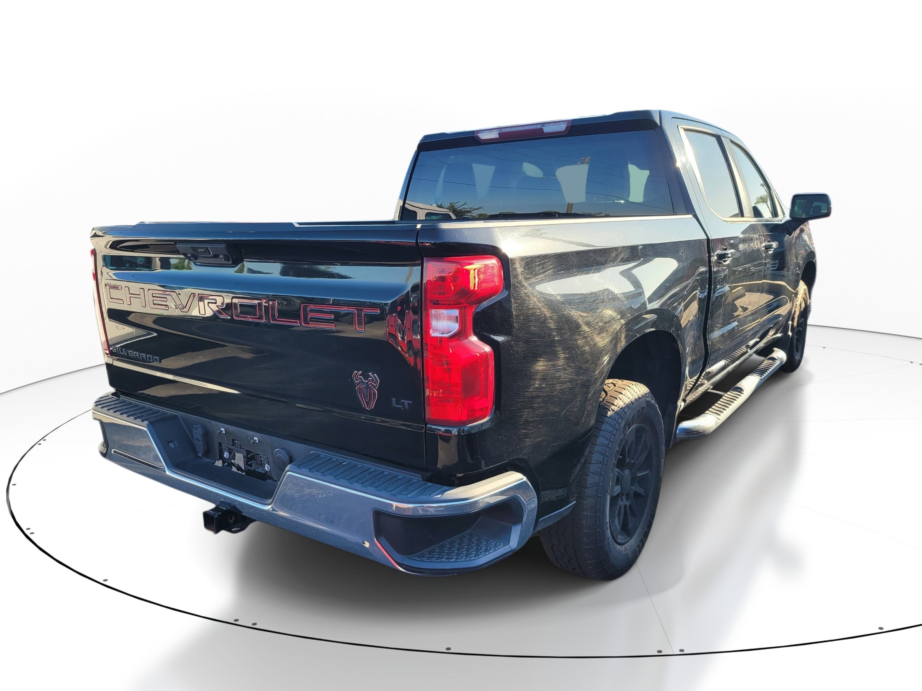 Used 2022 Chevrolet Silverado 1500 LT RWD image 4
