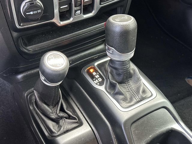 Certified 2022 Jeep Wrangler Unlimited Sport w/ Sun And Sound Package AWD/4WD image 23