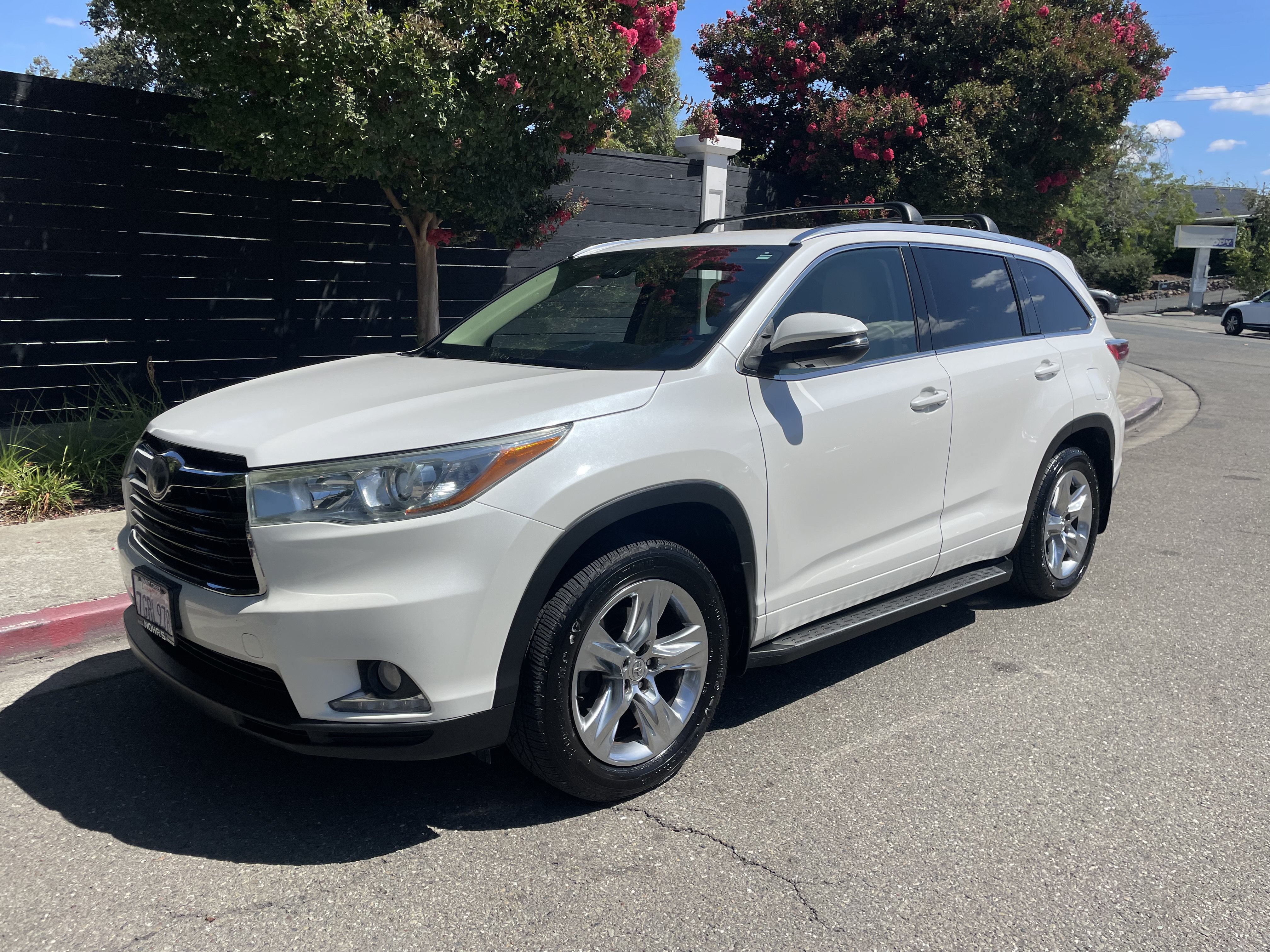 Used 2014 Toyota Highlander Limited w/ Driver Technology Package