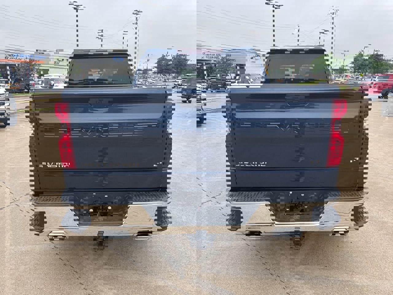 Used 2022 Chevrolet Silverado 1500 LT w/ Z71 Off-Road Package image 7