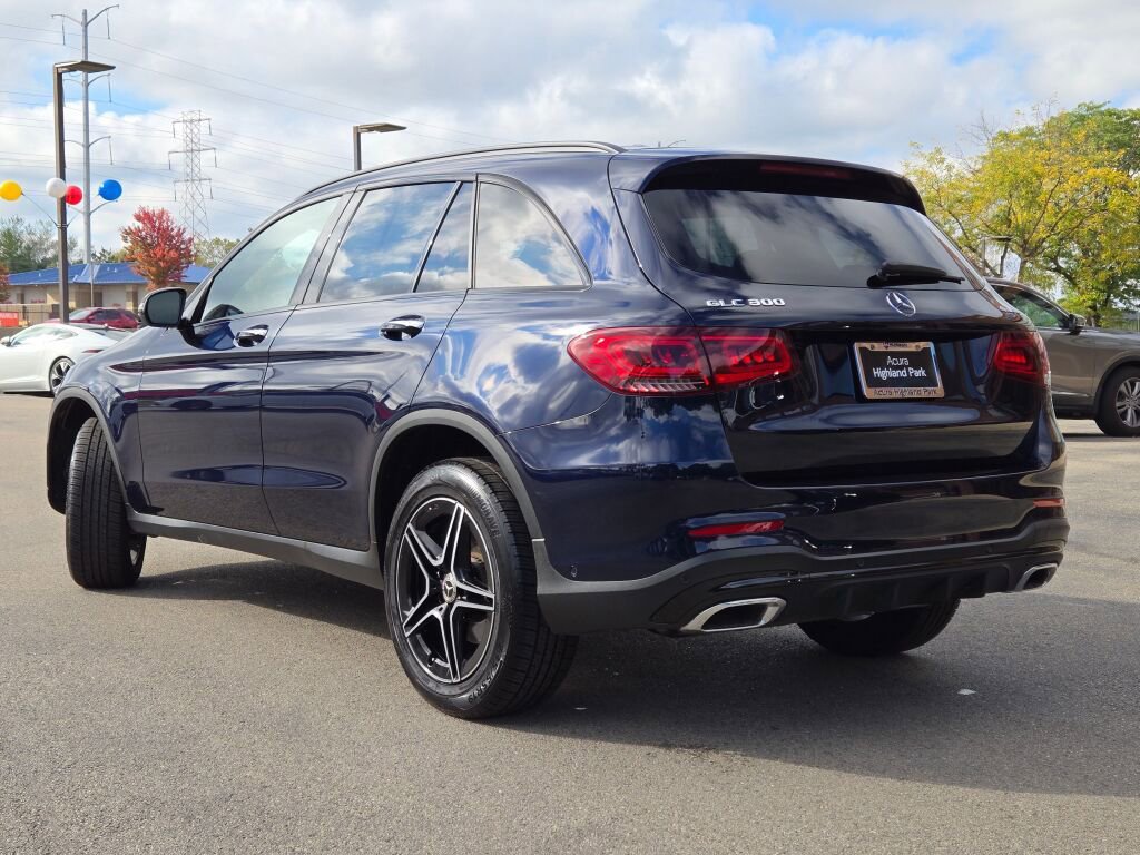 Used 2021 Mercedes-Benz GLC 300 4MATIC image 16