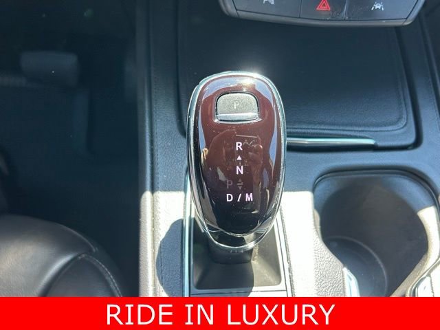 Used 2023 Cadillac XT4 Premium Luxury image 25