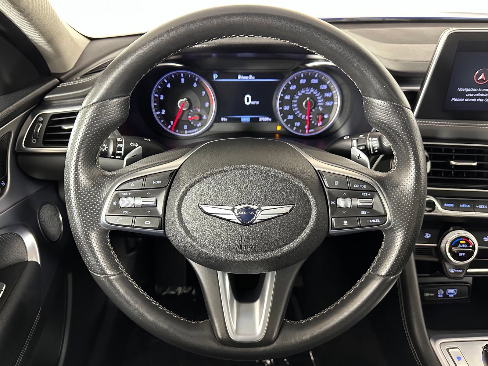 Used 2020 Genesis G70 2.0T w/ Elite Package RWD image 9