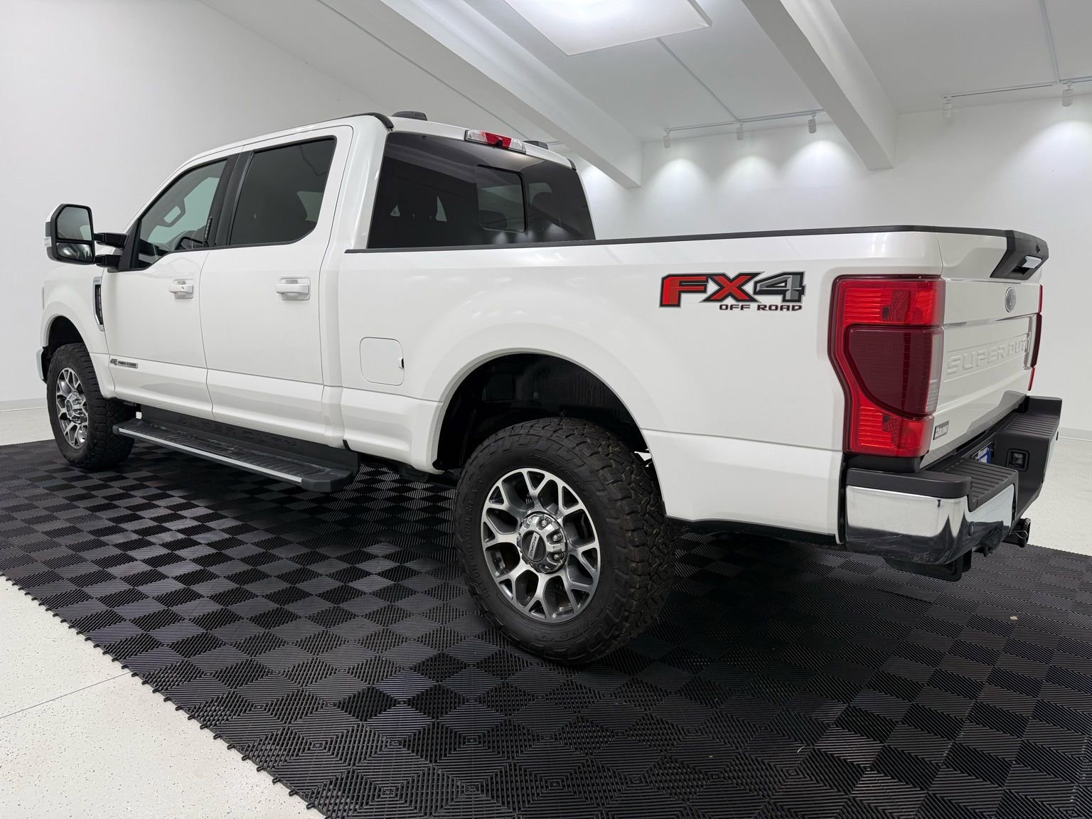 Used 2021 Ford F250 Lariat w/ Lariat Value Package image 7