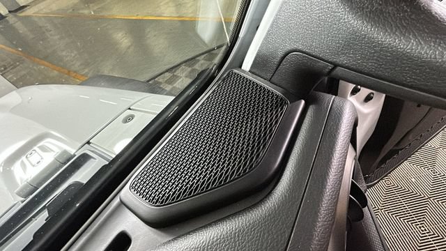 Used 2023 Jeep Wrangler Unlimited w/ Cold Weather Group AWD/4WD image 30