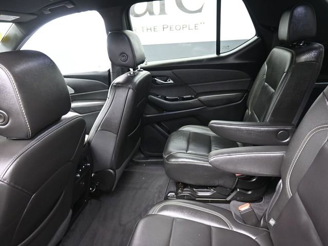 Used 2023 Chevrolet Traverse LT image 24