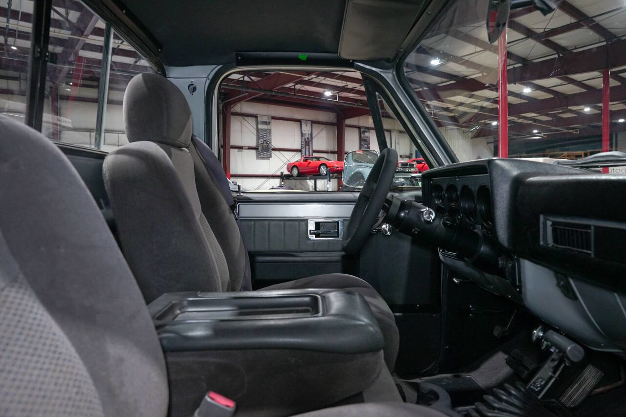 Used 1987 GMC Sierra 1500 R1500 2dr Standard Cab SB image 38