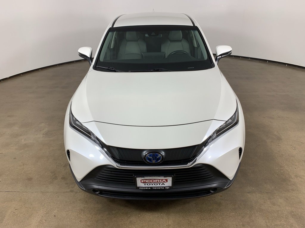 Used 2021 Toyota Venza LE image 3