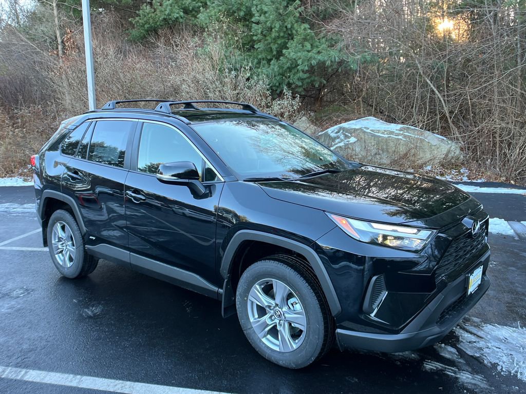 New 2025 Toyota RAV4 LE image 7