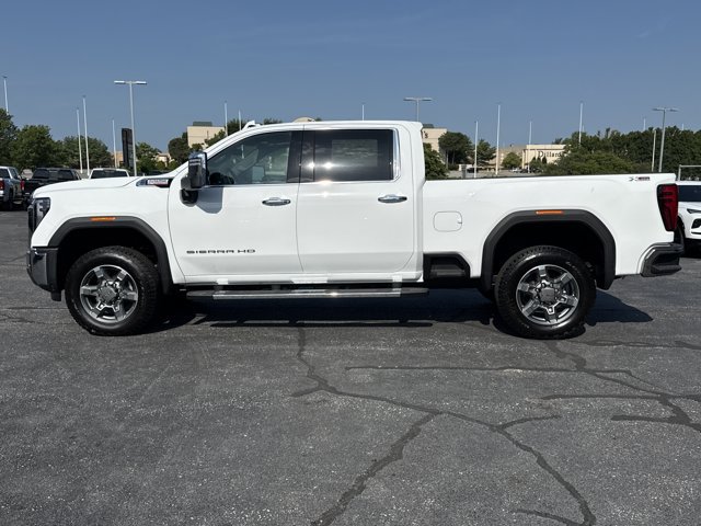 New 2026 GMC Sierra 2500 SLT w/ SLT Premium Package AWD/4WD image 12